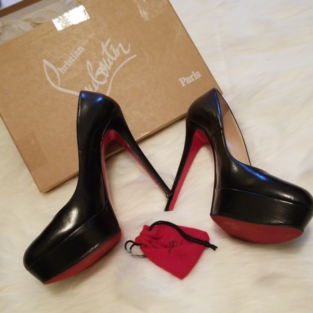 SOLD***Bianca Christian louboutin kid black